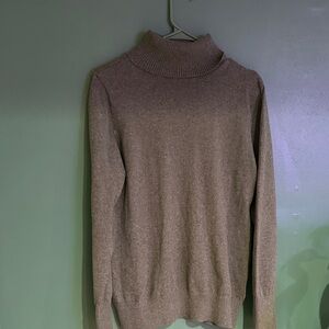 L.L. Bean Women's Grey  Turtleneck Sweater 95%cotton 5% Cashmere